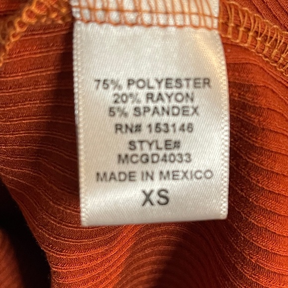 Dual Nature Ribbed Cold Shoulder Halter Bodycon Dress Brick XS - Picture 6 of 6